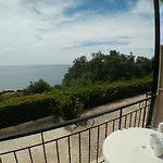Sunny Views Apartament *