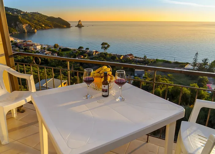 Sunny Views * Agios Gordios (Corfu)